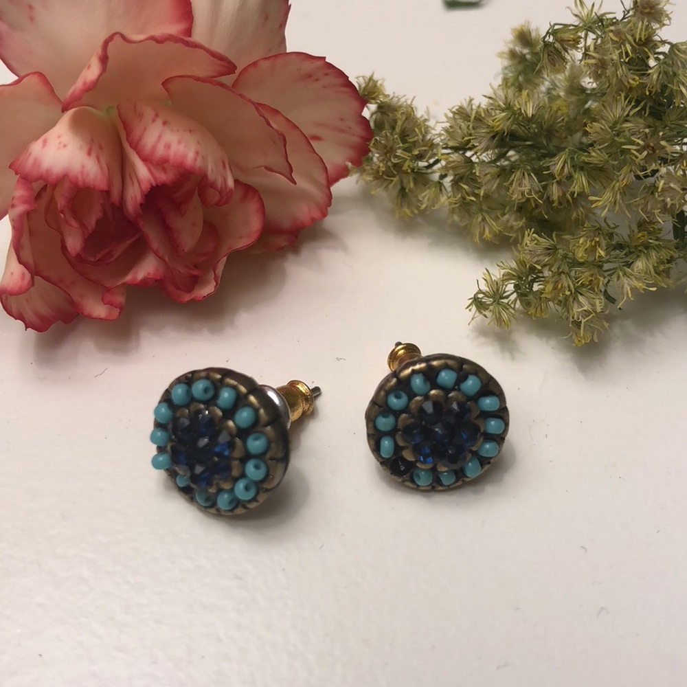 Navy and light blue stud earrings